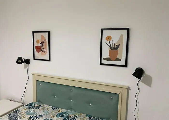 Lovely 1-Bedroom Rental Unit With Sea View